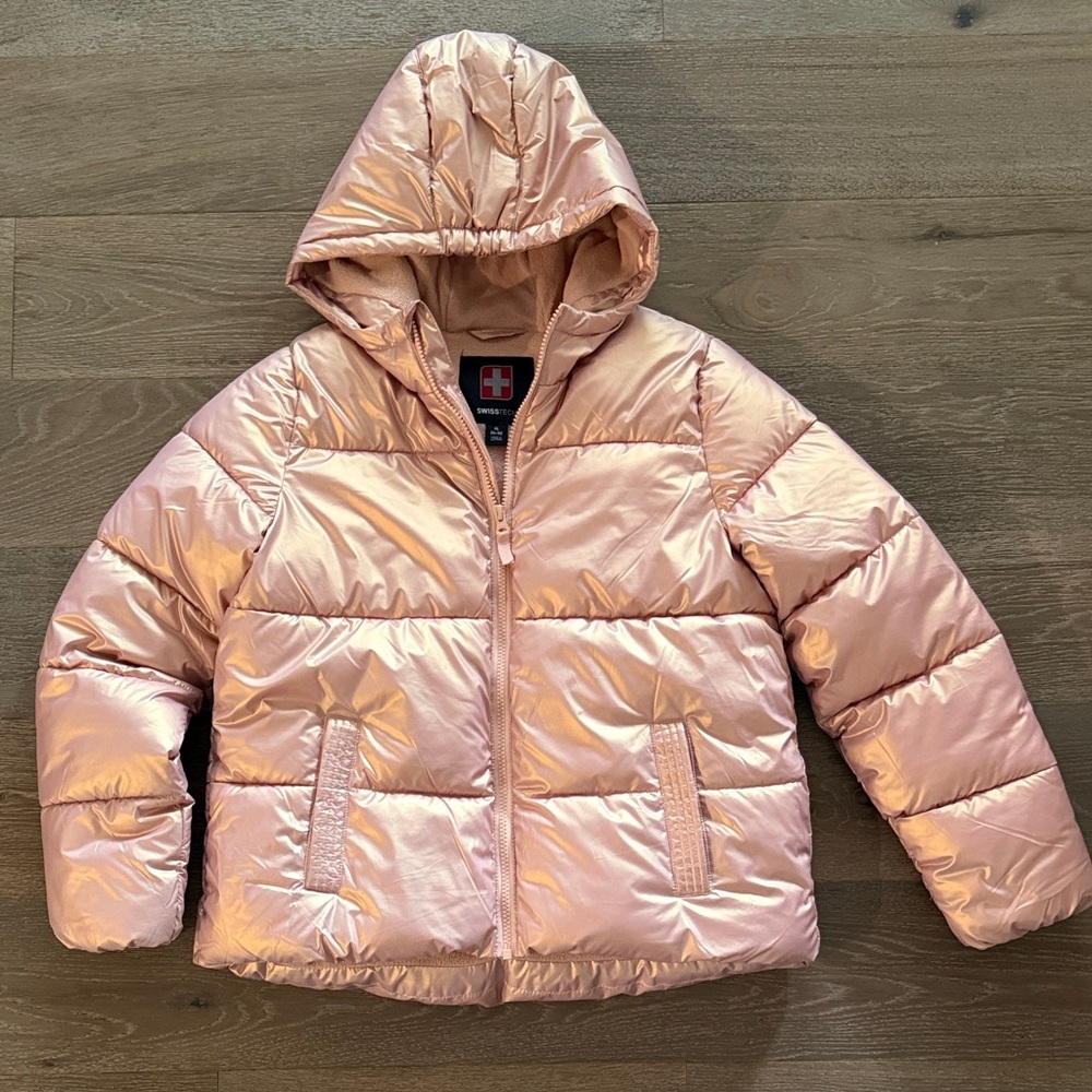 Girls Swiss Tech rose shiny jacket. Size:XL(14-16) Gently Used.